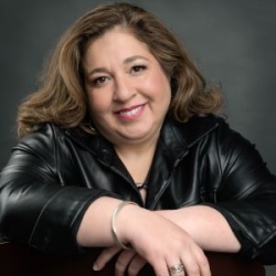 Dr. Melissa Camacho headshot